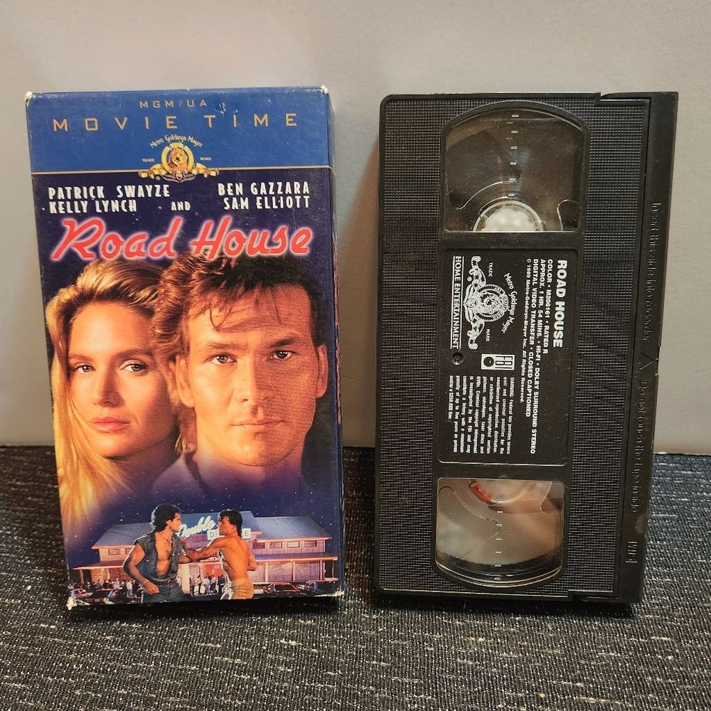 🖤 Road House VHS Tape 1997, Movie
